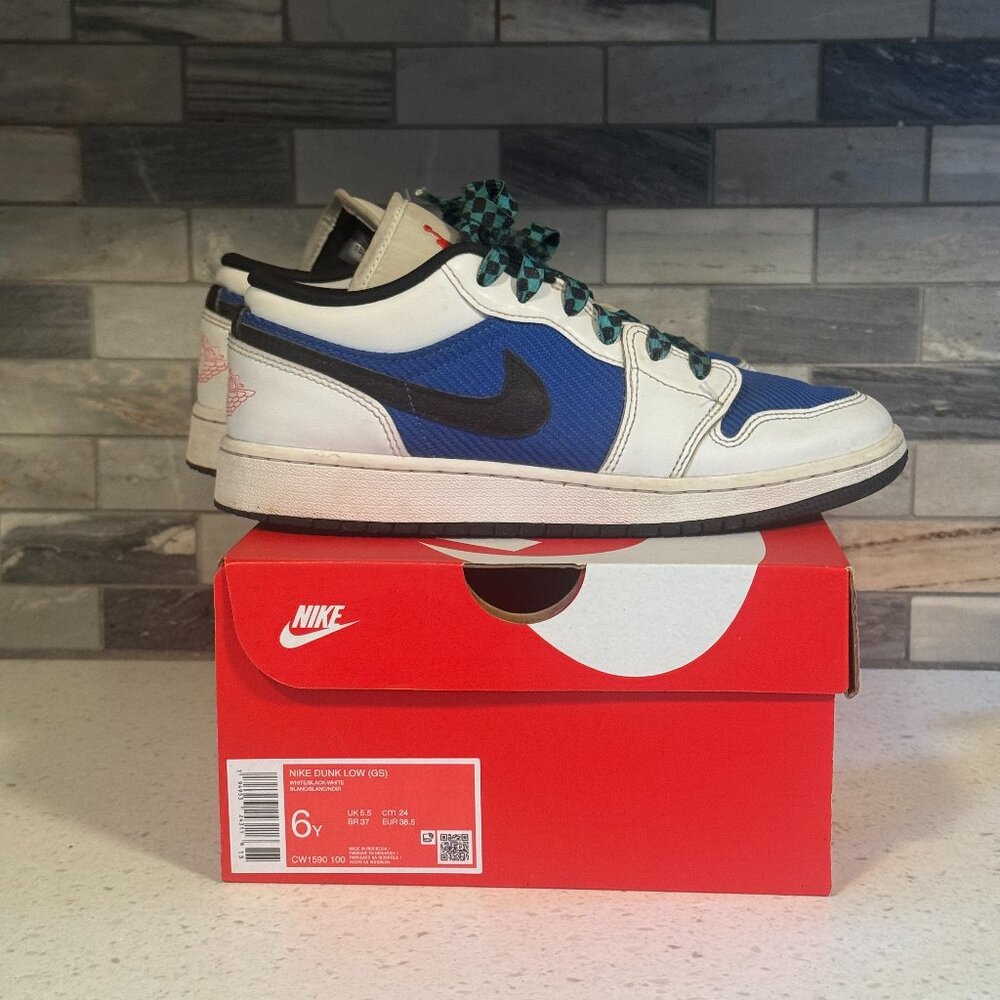 Nike Youth Air Jordan 1 Low SE “Fast Lane” - Size 6Y
